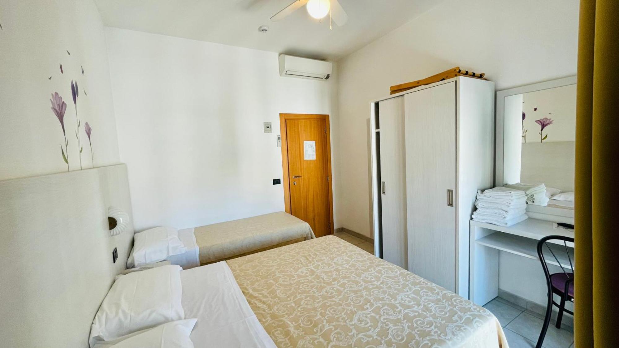 Dependance Hotel Marina Riccione Exterior photo