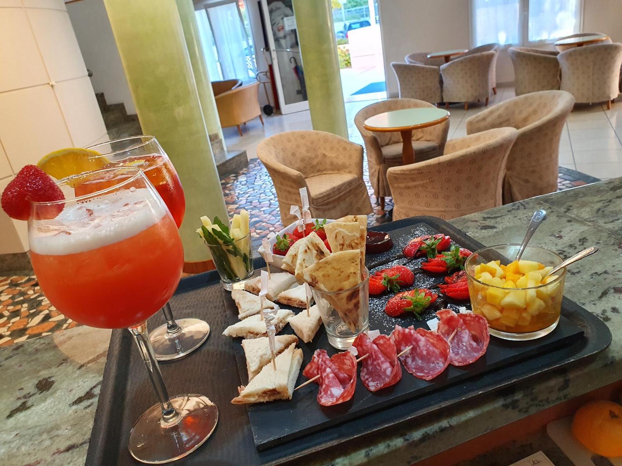 Dependance Hotel Marina Riccione Exterior photo
